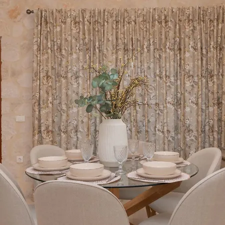 Villa Aurum Luxury Voz By Elite