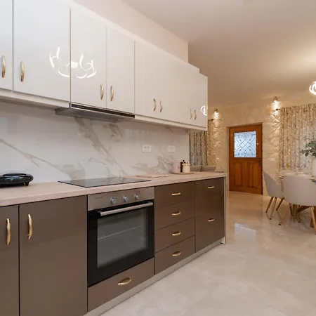 Aurum Luxury Voz By Elite