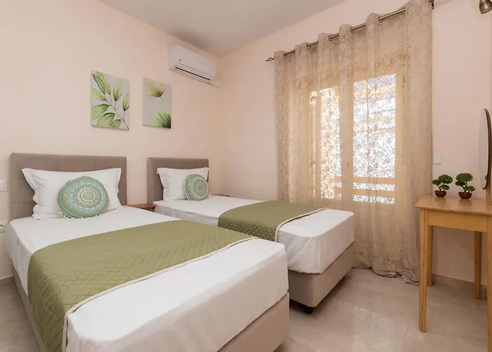 Villa Aurum Luxury Voz By Elite