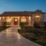 Villa Aurum Luxury Voz By Elite