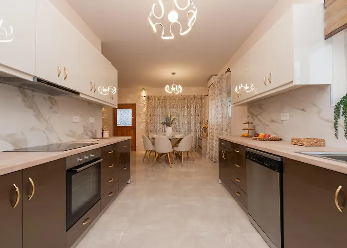 Villa Aurum Luxury Voz By Elite